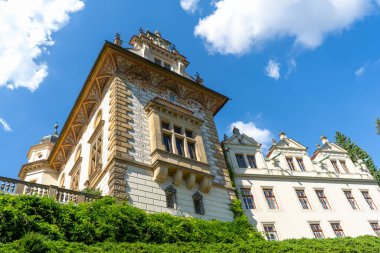 Pruhonice Park Sarayı, Neo-Rönesans tarzında yapılmıştır. Bohemya, Çek Cumhuriyeti