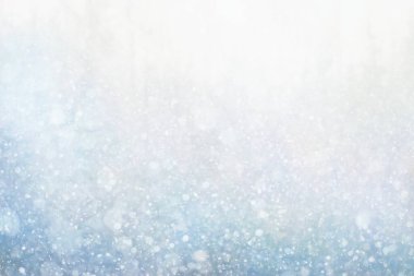 Kış doğa manzarası. Arkaplan olarak yoğun kar yağışı.