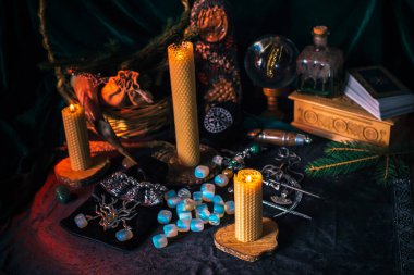 İskandinav, İskandinav konsepti, eski dünya büyüsü. Ayin, putperest sahne, Kuzey cadı sunağı