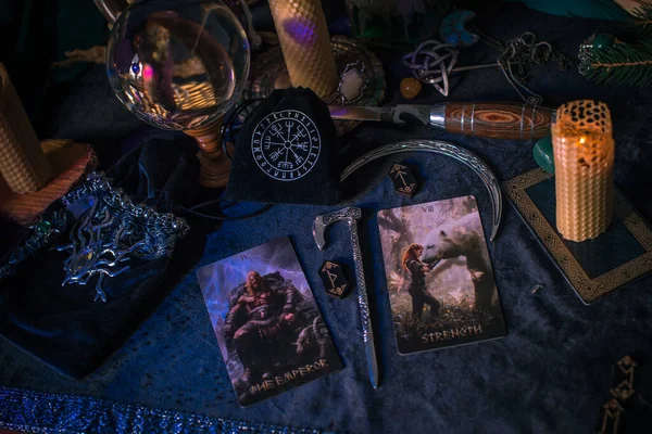 Concepto Adivinación Predicciones Sobre Cartas Del Tarot Magia Escandinava Europa — Foto de Stock