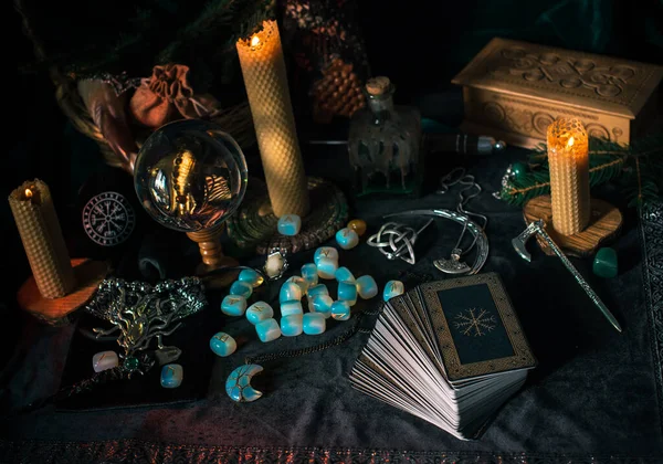 Conceito Adivinhação Previsões Sobre Cartas Tarô Magia Escandinava Europa Ucrânia — Fotografia de Stock