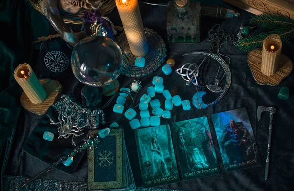 Concept Divination Predictions Tarot Cards Scandinavian Magic Europe Ukraine Kiev — Stock Photo, Image