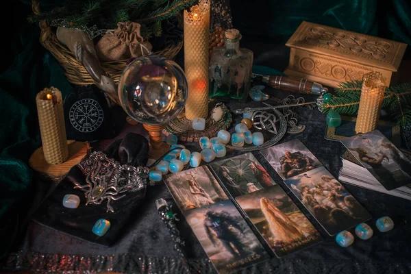 Concepto Adivinación Predicciones Sobre Cartas Del Tarot Magia Escandinava Europa —  Fotos de Stock