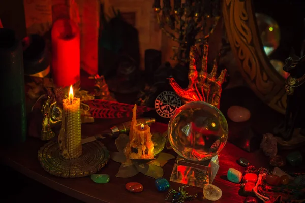 Altar Brujas Concepto Adivinación Predicciones Del Destino Magia Velas Elementos — Foto de Stock