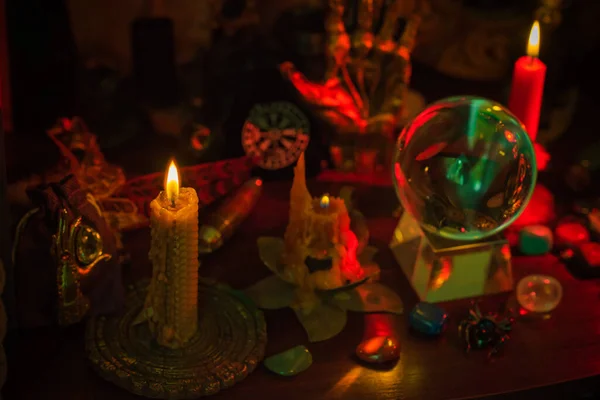 Altar Bruxa Conceito Adivinhação Previsões Destino Magia Vela Elementos Wicca — Fotografia de Stock