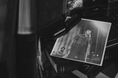 Atmosfer 90 'lar-80' ler-70 'ler, estetik eski fotoğraf albümleri, eski moda eğilimleri 