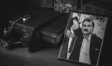 Eski fotoğrafların estetiği, eski fotoğrafların olduğu albümler, eski moda akımları.