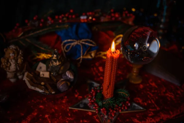 Konzept Der Weihnachtsstimmung Weissagung Schicksalsprognosen Magische Kugel Und Andere Magie — Stockfoto