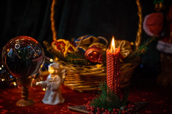 神秘的な休日の雰囲気 クリスマスの美学 肯定的な冬の雰囲気 家のための装飾 — ストック写真