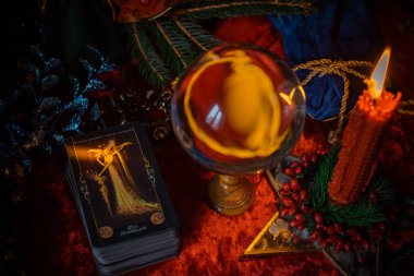 Noel kehaneti kavramı, tarot kartları ve diğer sihirler. Avrupa, Ukrayna. Kiev 31 Aralık: İllüstrasyon Editörü 