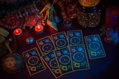 Noel kehaneti kavramı, tarot kartları ve diğer sihirler. Avrupa, Ukrayna. Kiev 31 Aralık: İllüstrasyon Editörü 