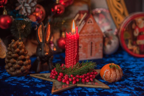 Conceito Férias Natal Inverno Decoração Velas Outras Coisas Casa Detalhes — Fotografia de Stock