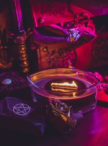 Κεριά Εγκαύματα Στο Βωμό Κεριά Μαγεία Καθαρή Αύρα Και Αφαίρεση — Φωτογραφία Αρχείου