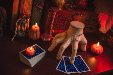 Gothic Family values, composition with a hand 