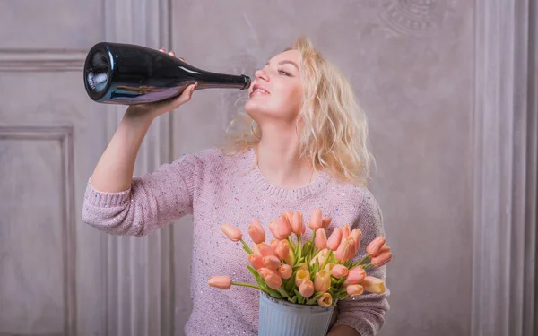 Nice Happy Woman Celebrate Bottle Champaign Flowers Happy Mood — Stock Fotó