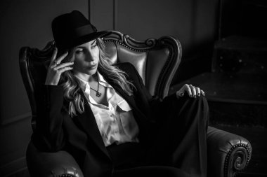 Modern kadın psikolojisi, mavi ruh hali, bayanların mevsimsel depresyonu.