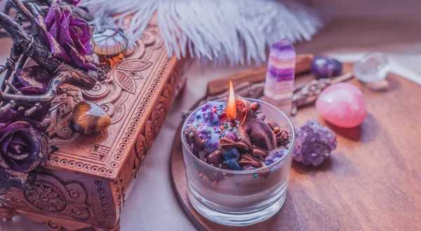 Bir aşk, eş, eş ya da ilişki için fal ve sihir ayini  