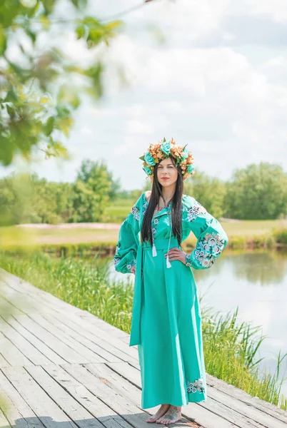 Украинская Модная Женщина Вышивке Традиционной Одежды Концепция Храброй Украины Народа — стоковое фото