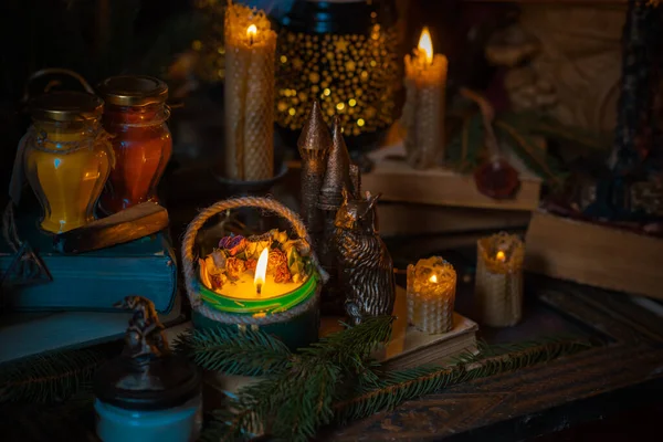 魔女の祭壇のイラスト 運命と予測の概念 魔法とエネルギー 魔術と異教のもの 代替治癒薬 — ストック写真