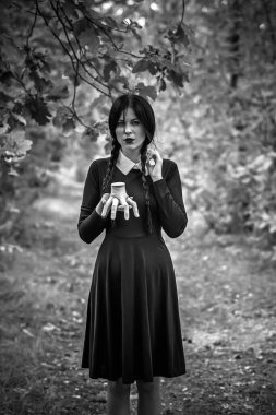 Gotik aile değerleri, çarşamba günü bir 