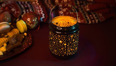 Noel, yeni yıl ya da kış zamanı büyülü ayin kavramı. Kader öngörüsü. Fatum