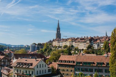 Bern şehri. Güzel şehir manzarası ve seyahatin detayları. İllüstrasyon Editörü 15 Ekim. Bern İsviçre