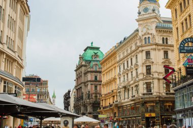 Viyana Şehri. Güzel şehir manzarası ve seyahatin detayları. İllüstrasyon Editörü 15 Ekim. Viyana Avusturya