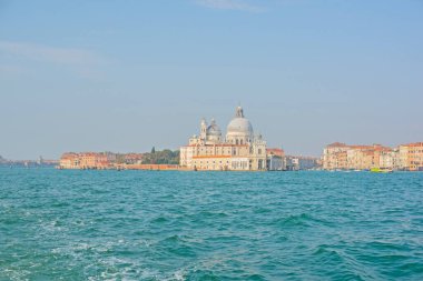 Venedik manzarası, İtalya 'da tatil kavramı. Şehir merkezinin eski bir parçası. Yolculuk için fikirler.