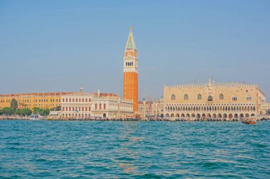 Venedik manzarası, İtalya 'da tatil kavramı. Şehir merkezinin eski bir parçası. Yolculuk için fikirler.