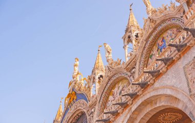 Venedik manzarası, İtalya 'da tatil kavramı. Şehir merkezinin eski bir parçası. Yolculuk için fikirler.