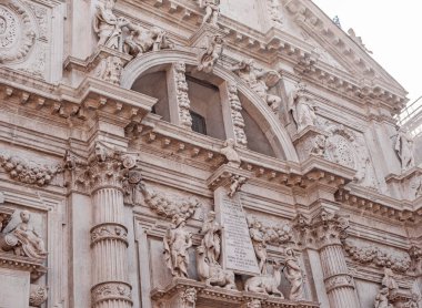 Venedik manzarası, İtalya 'da tatil kavramı. Şehir merkezinin eski bir parçası. Yolculuk için fikirler.