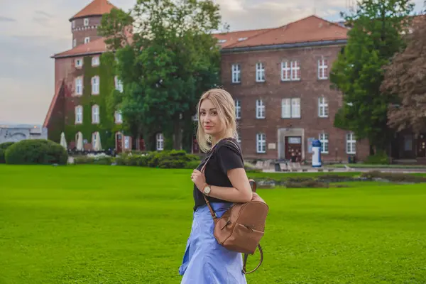 Krakow görüşleri, Polonya 'da tatil kavramı. Şehir merkezinin eski bir parçası. Yolculuk için fikirler.