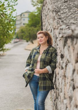 Artı olgun modern kadın yaşam tarzı. Orta yaşlı kadın. 50 'lerden sonra yeni hayat kavramı ve değişiklikler