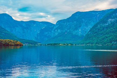 Avusturya Alp Dağları 'nın güzel manzarası. Turizm konsepti. İlham gezisi