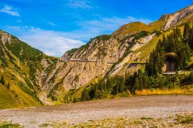 Avusturya Alp Dağları 'nın güzel manzarası. Turizm konsepti. İlham gezisi
