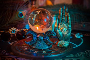 Zihinsel ve paranormal okült bilgi kavramı. Mistik içerik için resim