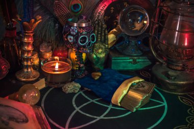 Zihinsel ve paranormal okült bilgi kavramı. Mistik içerik için resim