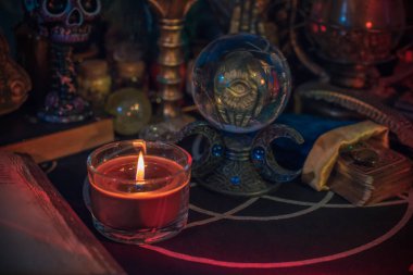 Zihinsel ve paranormal okült bilgi kavramı. Mistik içerik için resim