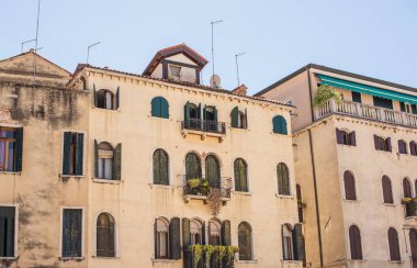 Venedik manzarası, İtalya 'da tatil kavramı. Şehir merkezinin eski bir parçası. Yolculuk için fikirler.