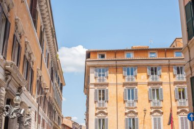 Roma manzarası, İtalya 'da tatil kavramı. Şehir merkezinin eski bir parçası. Yolculuk için fikirler.