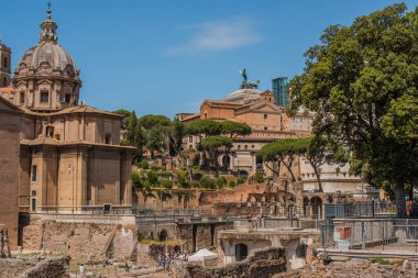 Roma manzarası, İtalya 'da tatil kavramı. Şehir merkezinin eski bir parçası. Yolculuk için fikirler.