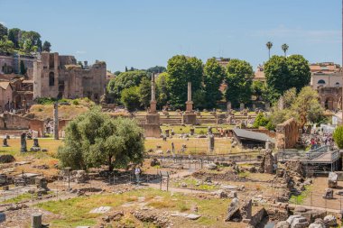 Roma manzarası, İtalya 'da tatil kavramı. Şehir merkezinin eski bir parçası. Yolculuk için fikirler.