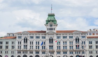 Trieste manzarası, İtalya 'da tatil kavramı. Şehir merkezinin eski bir parçası. Yolculuk için fikirler.