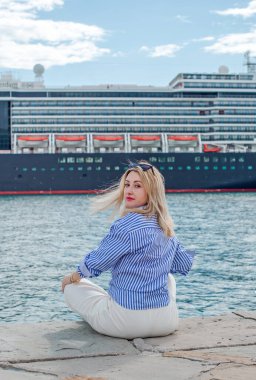 İtalya 'da tatil, Trieste' de kadın. Ziyaret İçin Turist Yerleri