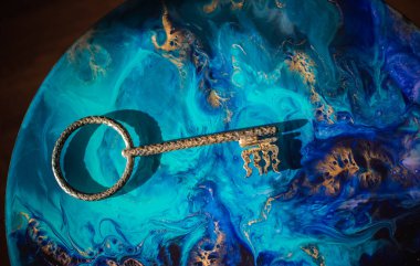 Korunmak ve kaderin yollarını açmak için sihirli bir anahtar. Esrarengiz kavram