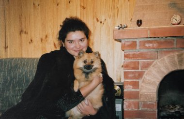 90 'ların klasik Kadın Yaşam Tarzı Portresi. Retro Moda, Nostalji