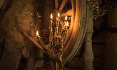 Mihrapta mum. Sihirli Ev Enerjisi Terapisi