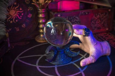 Gothic Family values, composition with a hand 