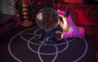 Gothic Family values, composition with a hand 