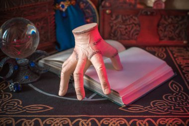 Gothic Family values, composition with a hand 